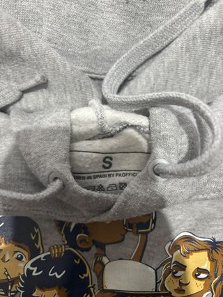 Sudadera gris Stranger Things