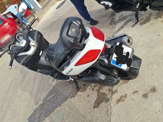 Yamaha X-max 125cc 2011