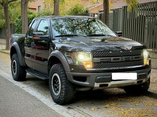 Ford - F150 Raptor 2014 V8 de 411 CV