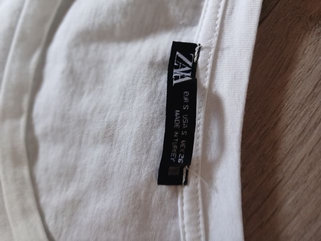Camiseta Zara blanca