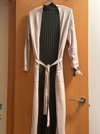 Vestido largo c/ chaqueta - beige/verde oliva