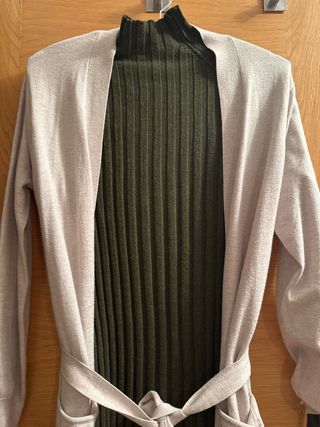 Vestido largo c/ chaqueta - beige/verde oliva