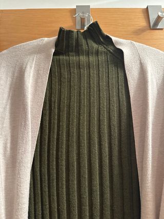 Vestido largo c/ chaqueta - beige/verde oliva