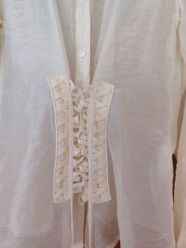 Blusa nude manga larga estructura corsé 