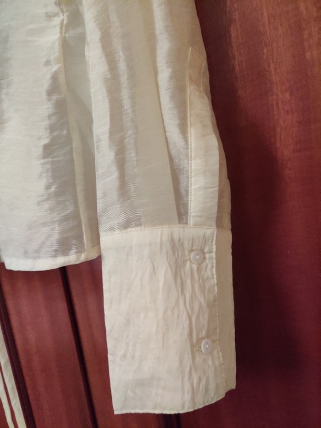 Blusa nude manga larga estructura corsé 