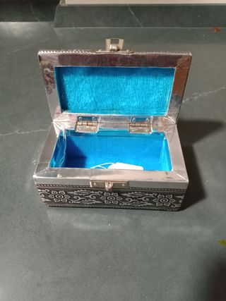 Caja Joyero Elegante Plateada