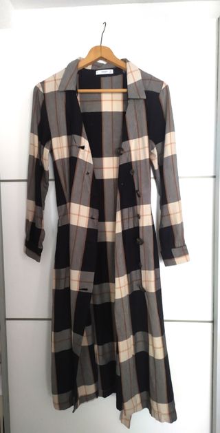 Vestido de cuadros de Mango