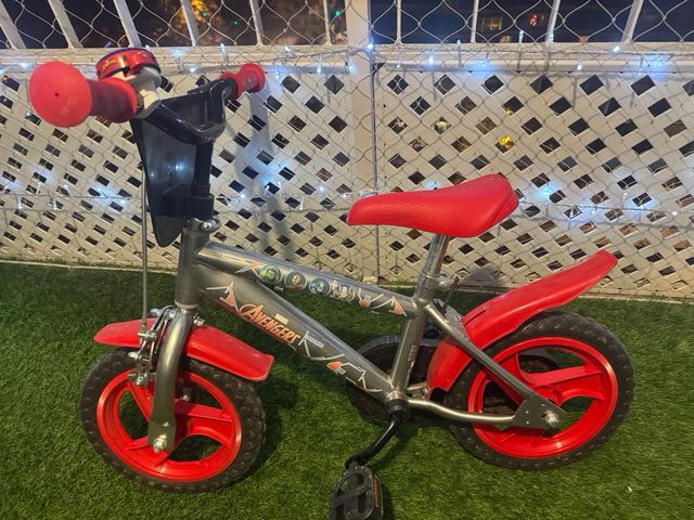 Bicicleta infantil AVENGERS