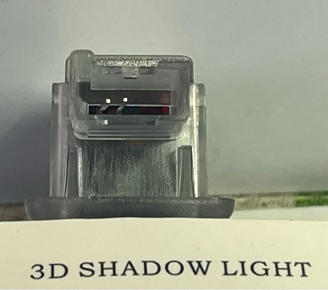 LUZ DE CORTESIA PARA PUERTA DE BMW