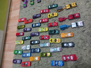 40 Coches de Juguete