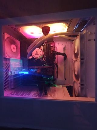 PC Gamer RGB setup completo aparte