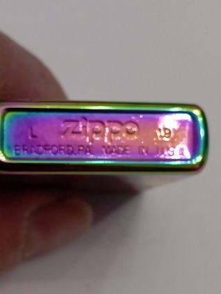 Mechero Zippo efecto arcoiris