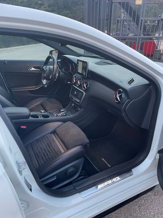 Mercedes-Benz Clase A 45 AMG 4MATIC 2016