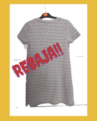 Vestido Zara de patrones geométricos.