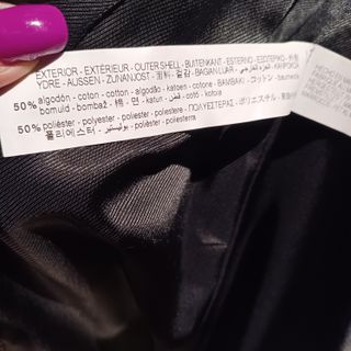 Levita gris Zara