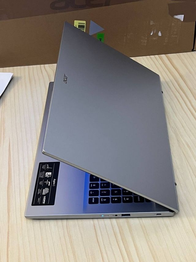 Portátil Acer Aspire 3 512GB Intel core i3 FHD 🆕