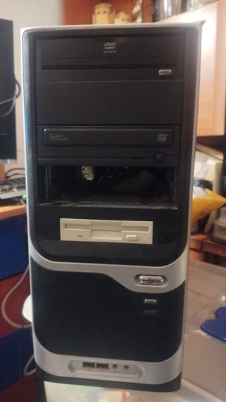 👉✅🖥️ Torre con placa ASRock K7S41GX micro