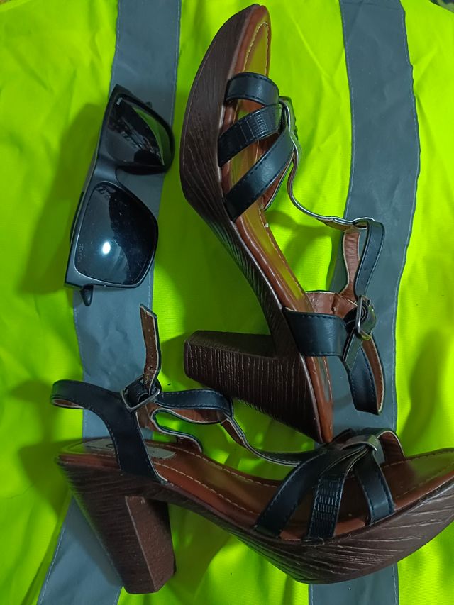 Sandalias SI ME COMPRAS OTRA COSA TE LAS REGALO