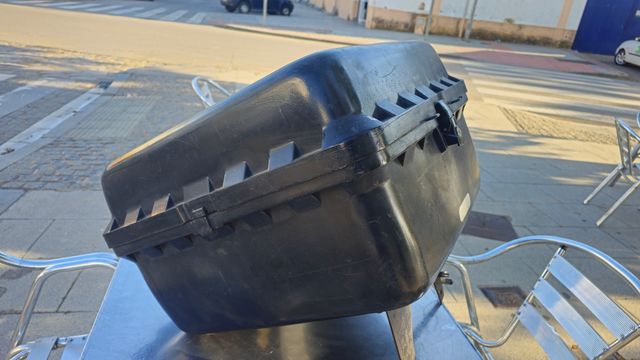 Caja moto reparto - robusta