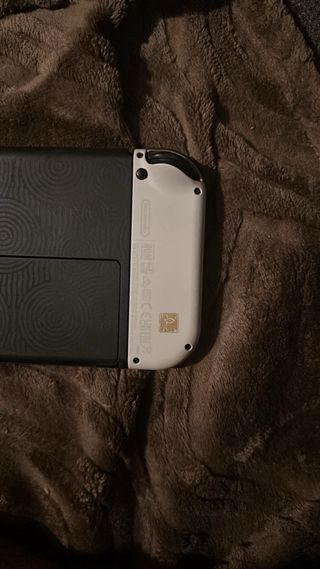 vendo nintendo switch ediccion ZELDA Modelo OLED  