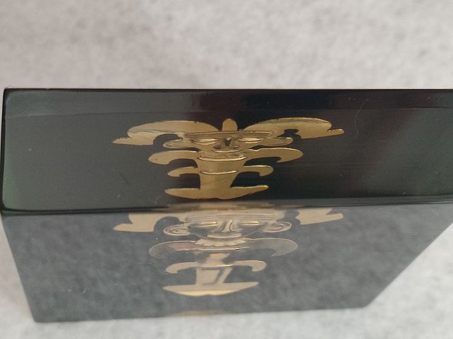 Reproducción del colgante de oro TOLIMA .