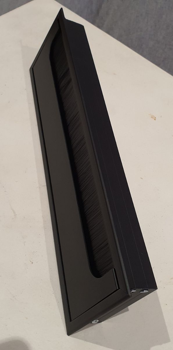 Pasacables para mesa