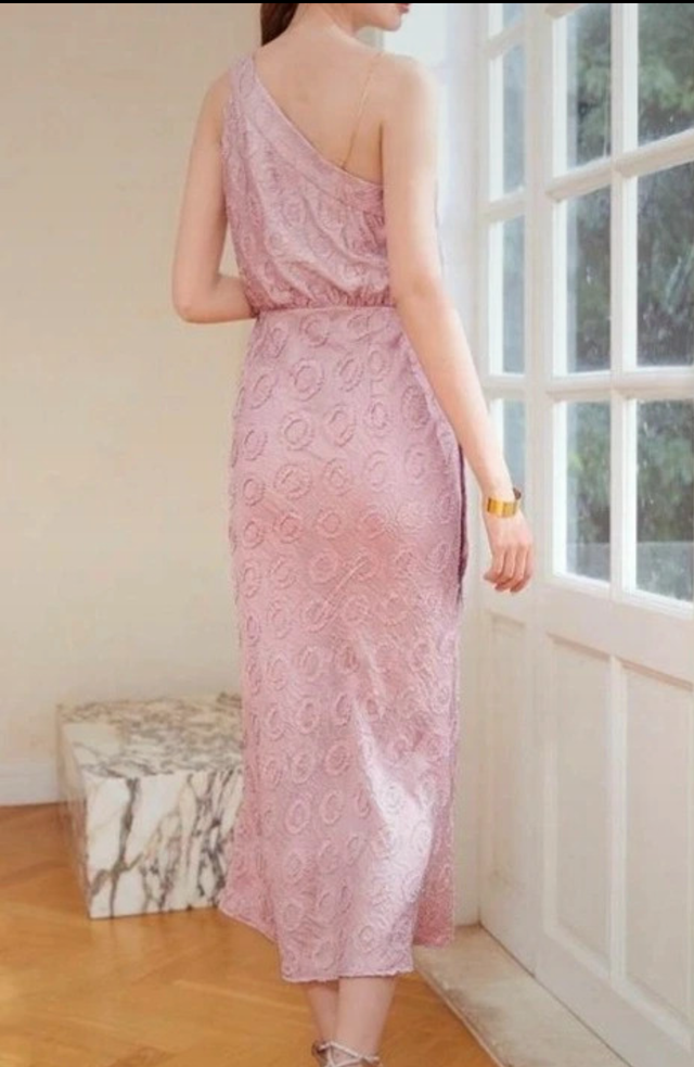 Vestido invitada midi