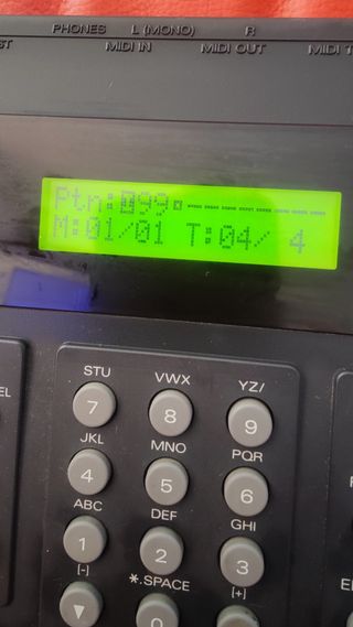 Roland R-70 Human Rhythm Composer