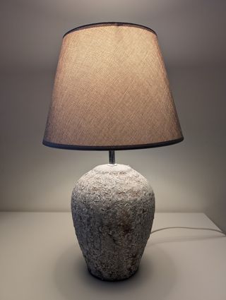 Lámpara cerámica gris