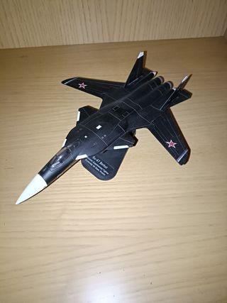 Modello Aereo sperimentale Sukhoi Su-47