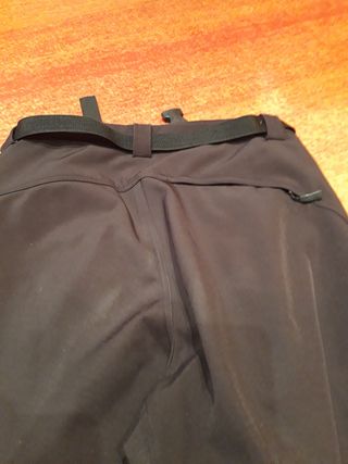 Pantalon montaña seminuevo mammut L