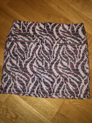 Mini Falda Zara - Negra y Roja - Talla S