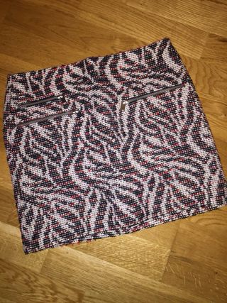 Mini Falda Zara - Negra y Roja - Talla S