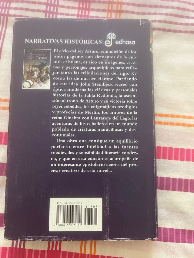 LOS HECHOS DEL REY ARTURO Y SUS NOBLES CABALLEROS