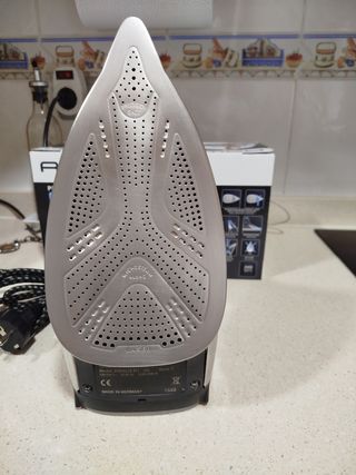 Plancha Rowenta Pro Master Negra