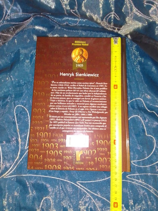 Biblioteca premios novel 