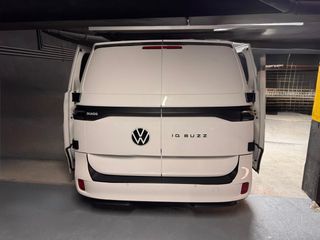 Volkswagen ID. Buzz cargo 2024    9.850km.