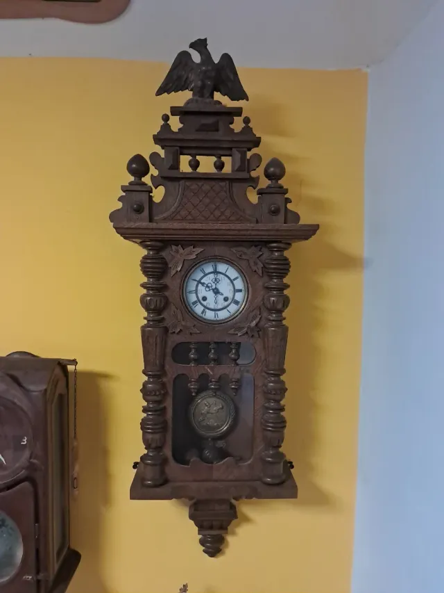 Reloj antiguo de pared