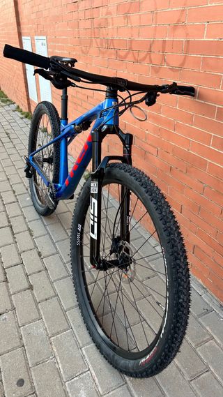 Bicicleta MTB Trek Supercaliber 9.7 ProyectOne.