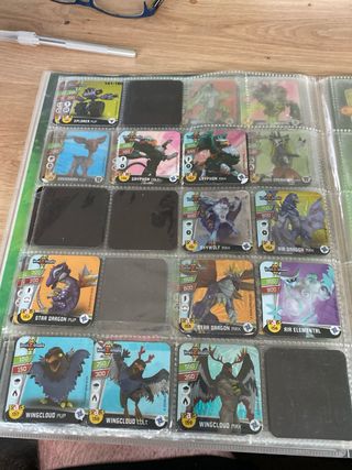 Álbum invizimals Staks