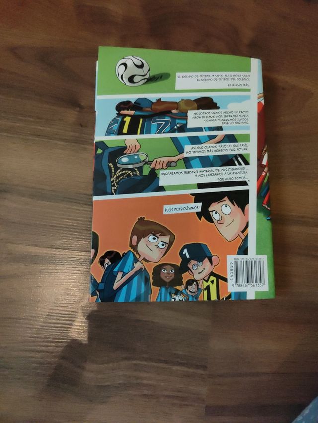 Los Futbolísimos 1: El misterio de los árbitros...