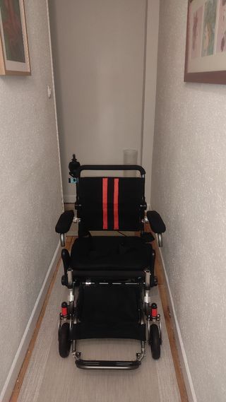 Silla de ruedas eléctrica Apex plegable
