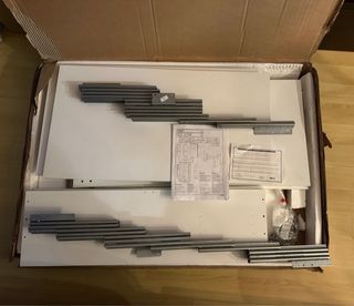 Mesa extensible Kiona blanca.