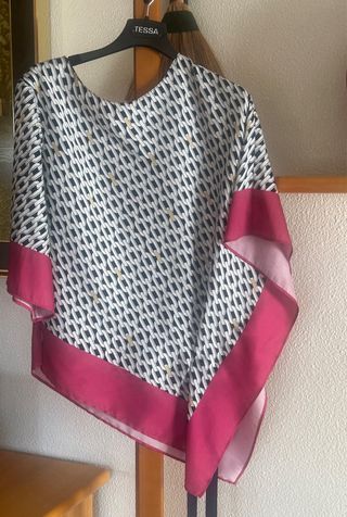 Blusa foulard con msnica Patrizia Pepe 44