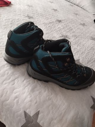 Botas montaña niño azul marino