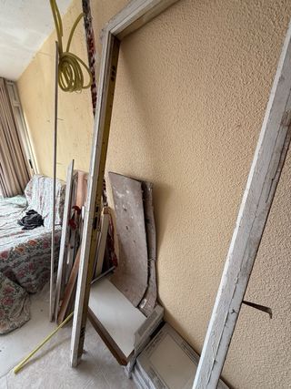 Puerta brindada de madera