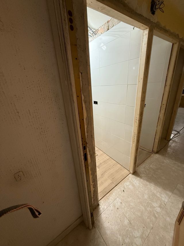 Puerta brindada de madera