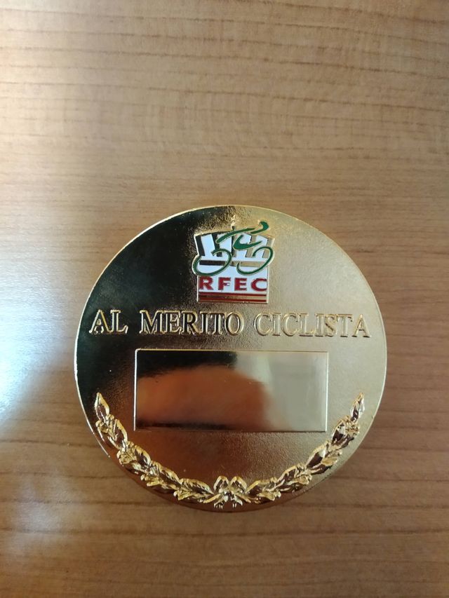 Tres medallas ciclismo Federación Española