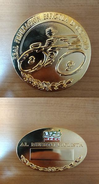 Lote 3 medallas ciclismo Federación Española