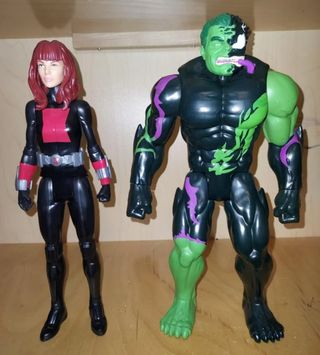 Hulk Venomizado Marvel - Figura Grande TITAN HERO